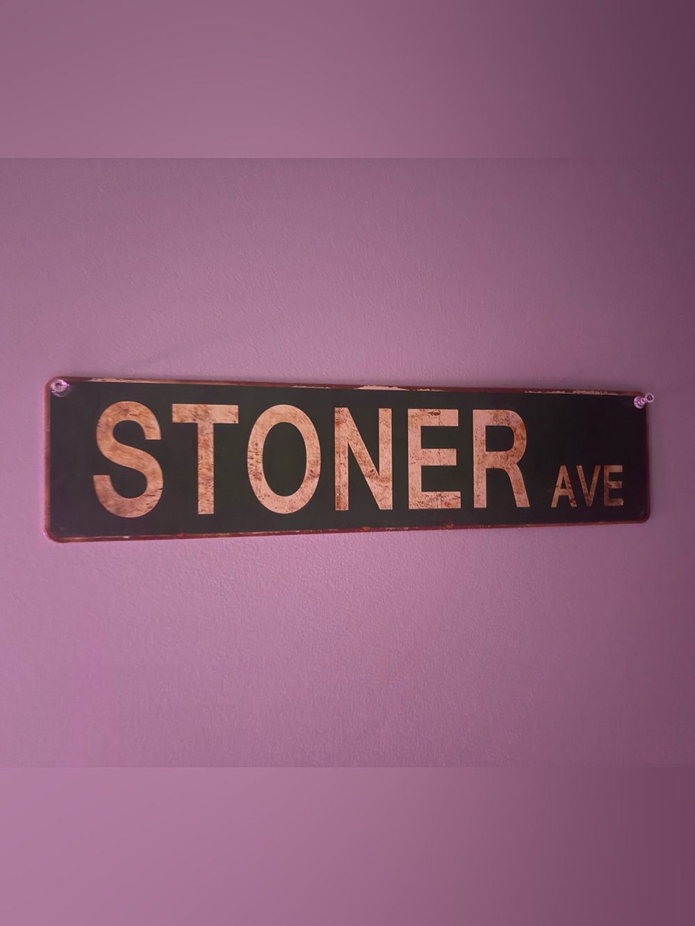 Vintage-Style 'Stoner Ave' Wall Sign - Black and Gold